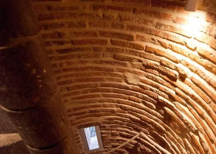 La Tour Du Capitole Toulouse